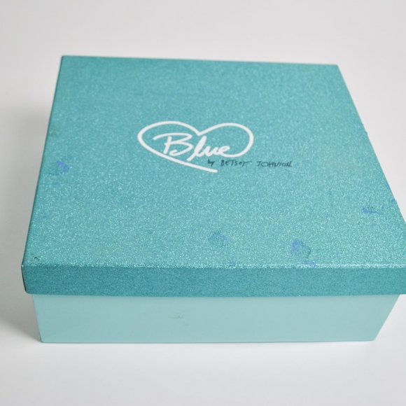 Betsy Johnson Something Blue Lace Heels w Rhinestones- FITS 7.5  (8.5 Actual Sz) - Picture 10 of 10